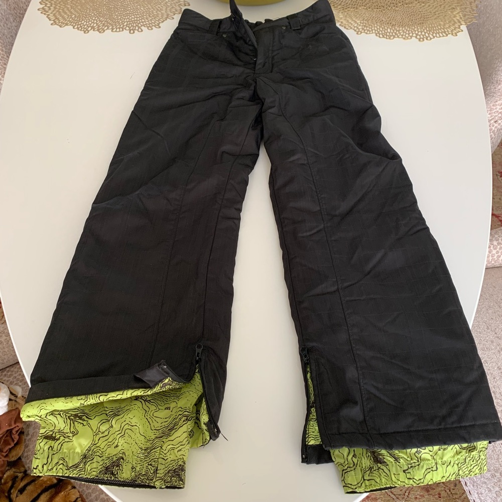 Boy snow pants